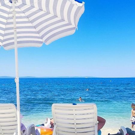 Bed & Breakfast Pino Подстрана Экстерьер фото