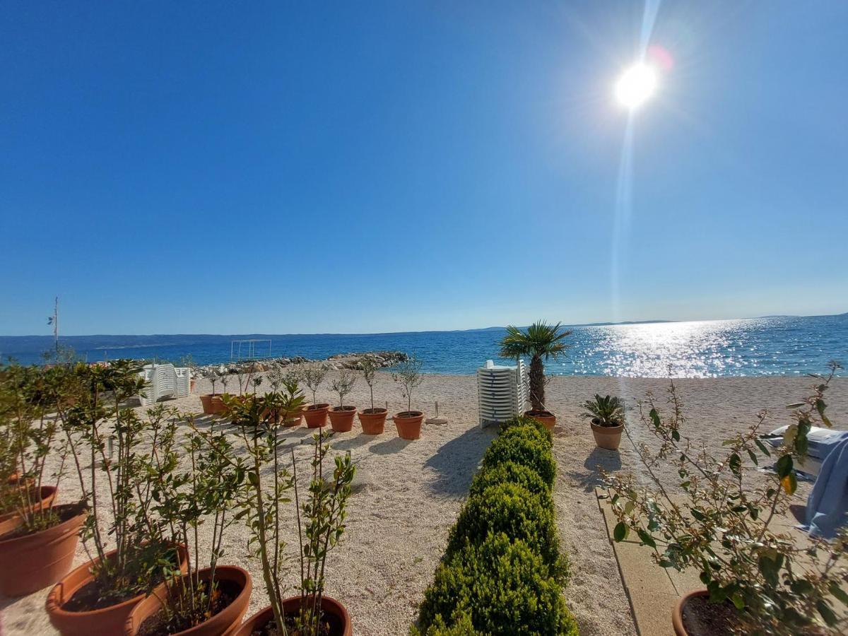 Bed & Breakfast Pino Подстрана Экстерьер фото